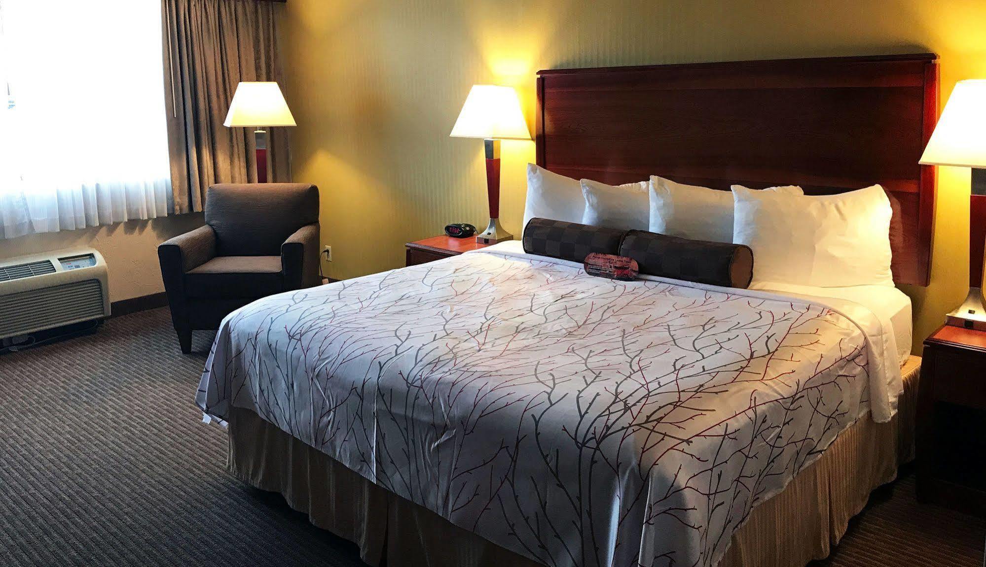 Hotel Executive By The Space Needle Seattle