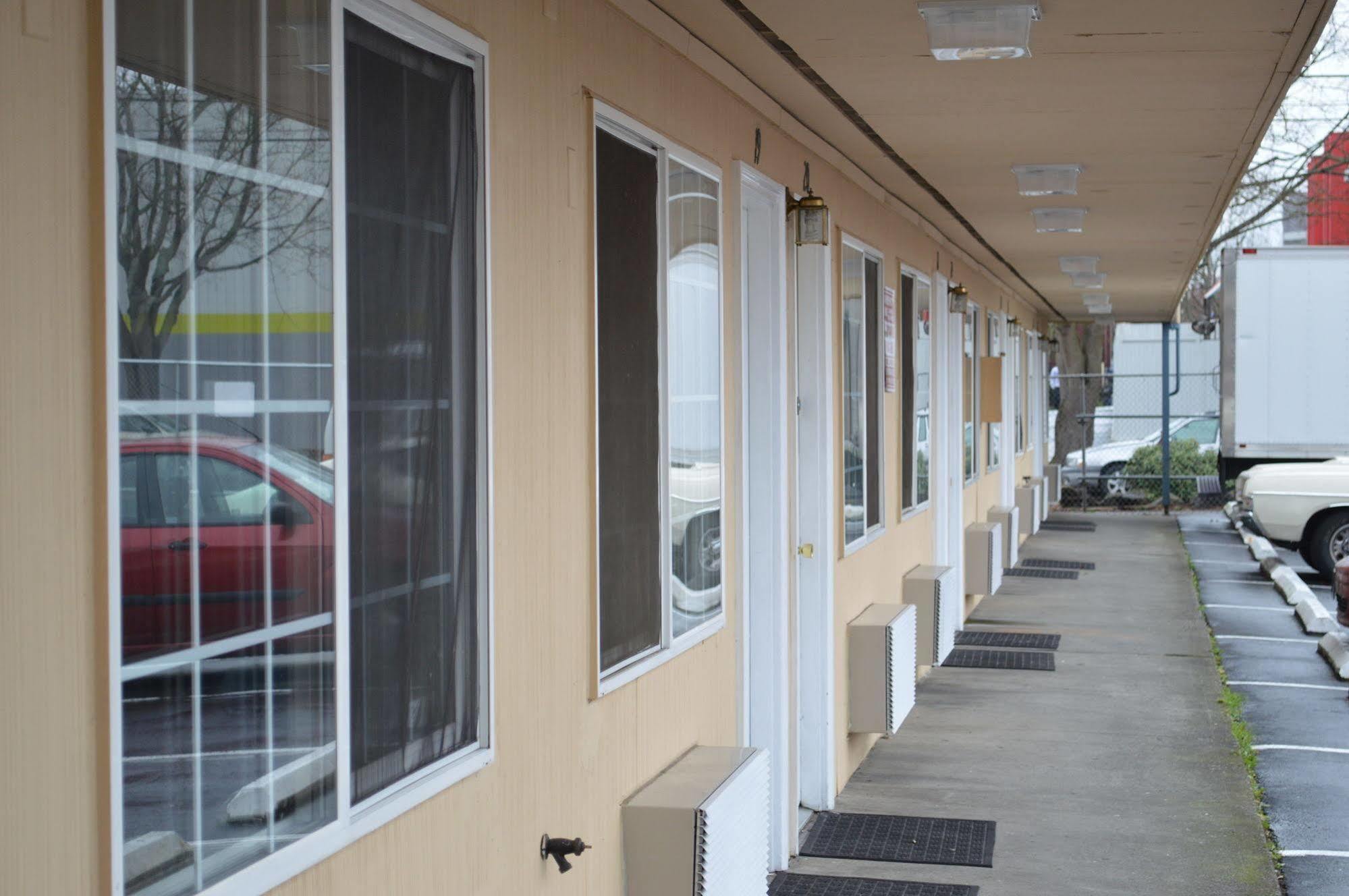 Columbus Motor Motel 2*
