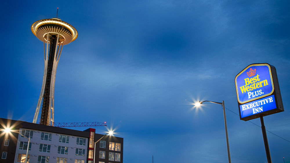Hotel Executive By The Space Needle 3*
