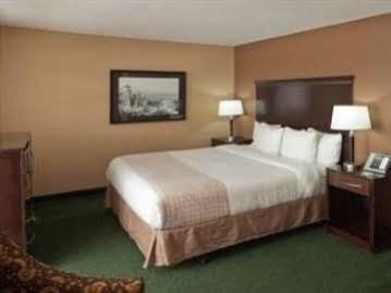 La Quinta By Wyndham Downtown Hotel