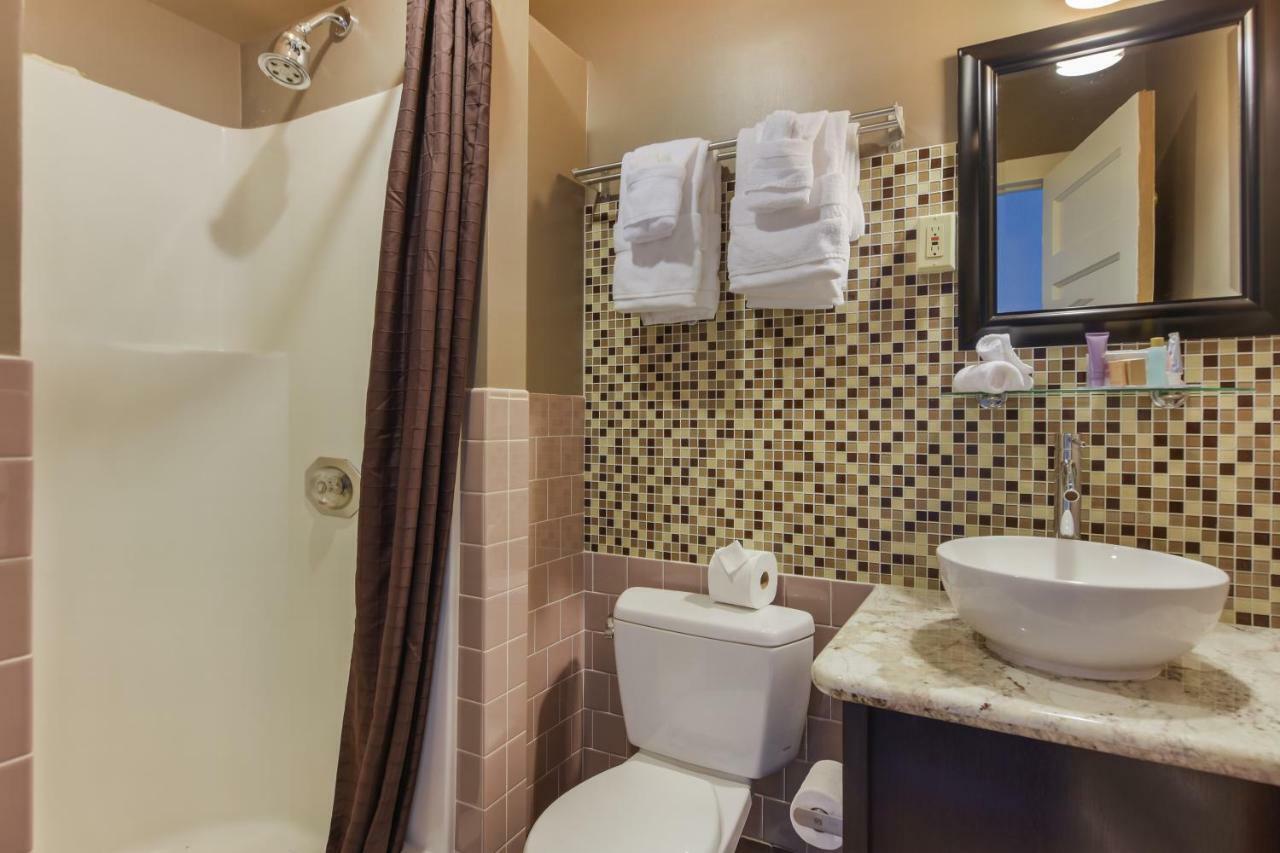 Hotel Moore Seattle