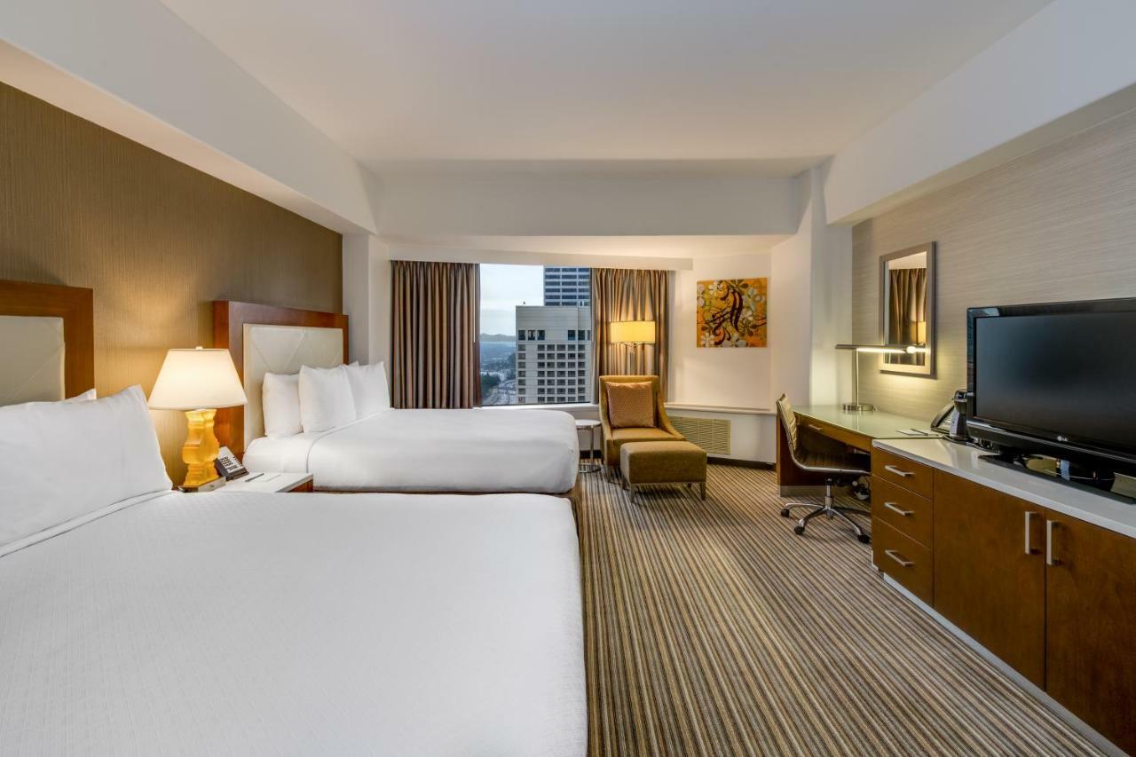 Crowne Plaza Newly Renovated With No Fee Hotel