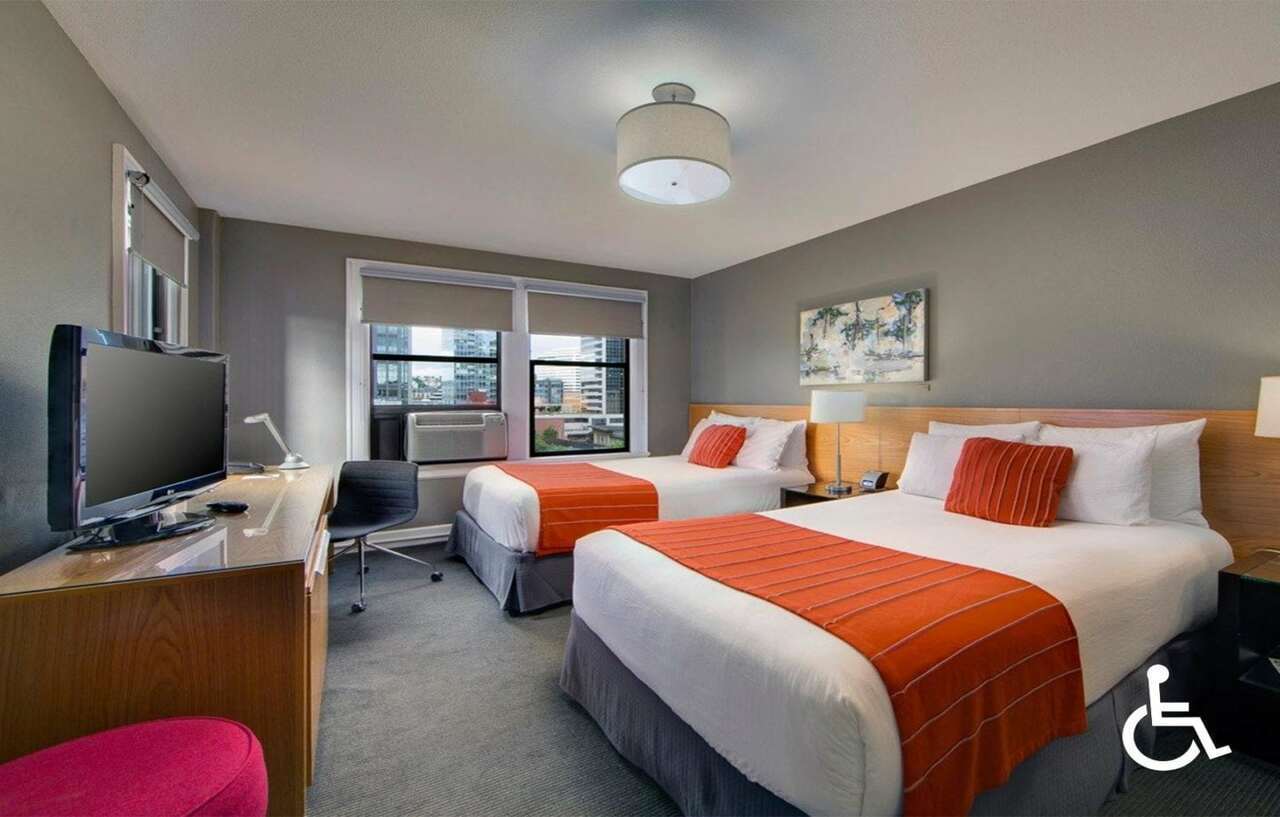 Max 3* Seattle