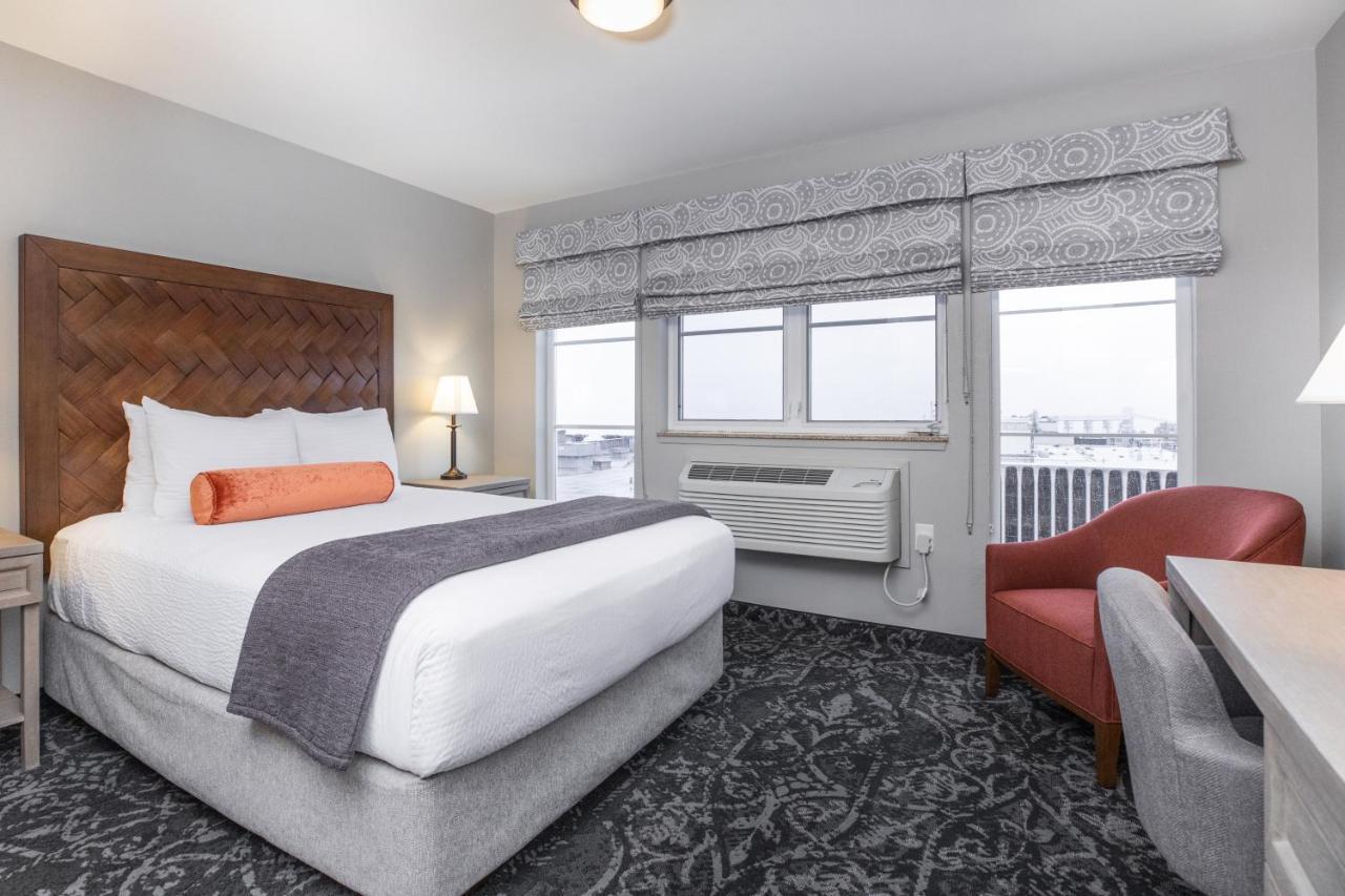 The Mediterranean 3* Seattle