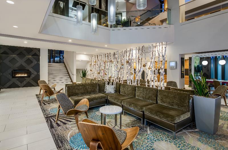Hotel Crowne Plaza Newly Renovated With No Fee