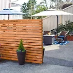 Modern Seattle Oasis