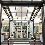 2Br Downtown Convention Center Near Attractions
