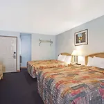 Travelodge By Wyndham Seattle North Of Downtown