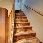Cozy 2 Bedroom Townhouse In Northgate