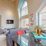 Belltown Court Sunset Suite