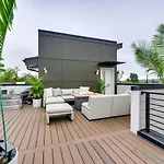 Luxury Seattle Vacation Rental With Fire Pit!
