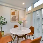 Luxury Seattle Vacation Rental With Fire Pit!