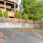 Spacious Home In Seattle