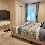 Cozy Contemporary 2Br With Sofa Bed In The Office