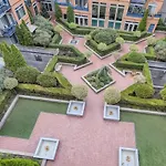 1 Bedroom With Stunning Puget Sound View