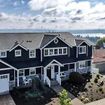 Seattle Private Resort