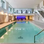 Newmark Tower\'S Water Wheel Condo With Sea Views