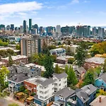 Cozy Oasis In The Heart Of Capitol Hill
