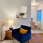 Cozy 1Br With Free Parking Downtown Conv Center