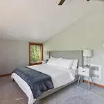 Charming 2Br Townhouse Near Green Lake
