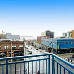 Belltown Court North