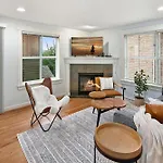 Aurora Abode By Betterstay