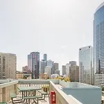Modern Coastal Downtown, King Bed, Work Desk, Kitchen