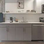 Landing At Madrone - Studio In Central District
