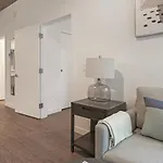 Landing At Madrone - Studio In Central District
