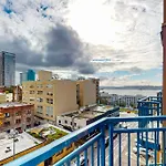Belltown Condo Unit 733