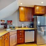 Belltown Condo Unit 733