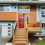 Relaxing 3Bd West Seattle Escape