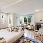 Florentia Residence By Betterstay