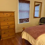 Seattle-Queen Anne-- 7 Bedroom 3 Ba--One Block To Spu