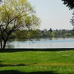 Greenlake Little Oasis