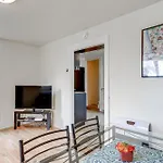 1 Mi To Light Rail Cozy And Convenient Seattle Home
