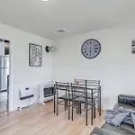 1 Mi To Light Rail Cozy And Convenient Seattle Home