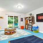 Relaxing 3Bd West Seattle Escape