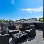 Perch - Centro House 8A