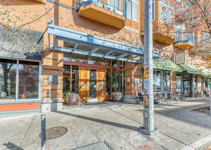 Belltown Court II
