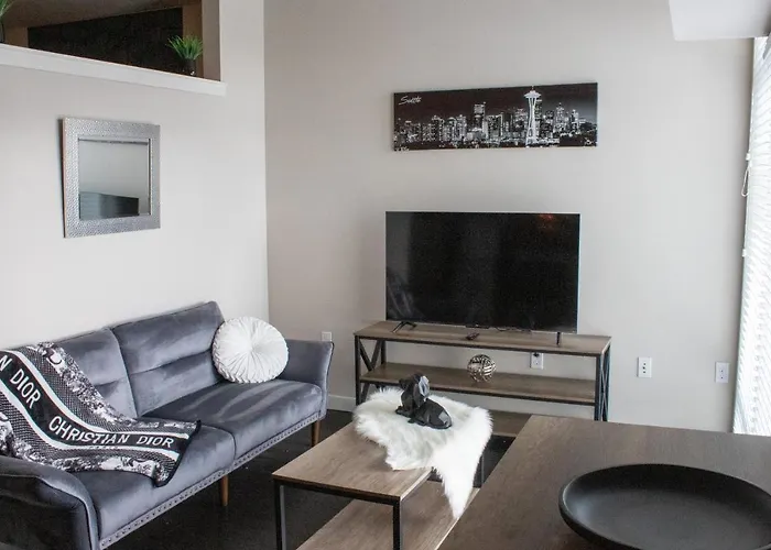 Chic Queen Anne Retreat