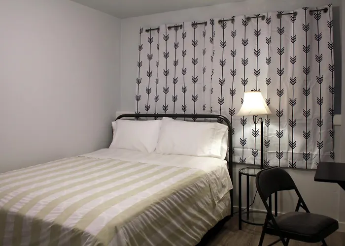 Rainier Guesthouse