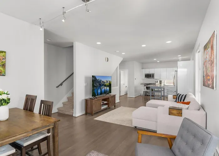 Modern Luxury Home With Ev Garage, Office, Bike & Balcony, Wfh & Family Friendly