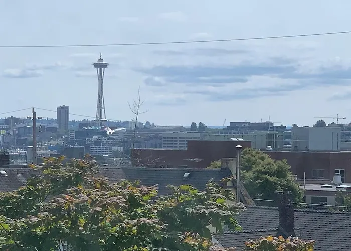 Seattle Urban Village-Private Room-Cascade