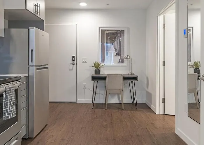 Landing At Madrone - Studio In Central District