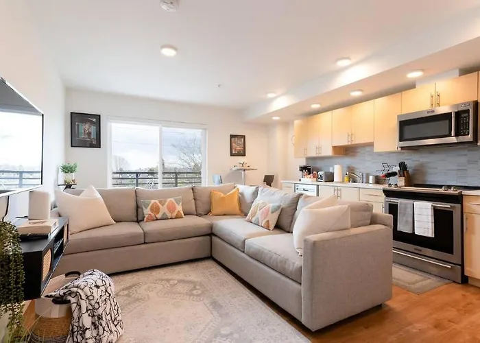 Stunning Capitol Hill 1Bd Condo