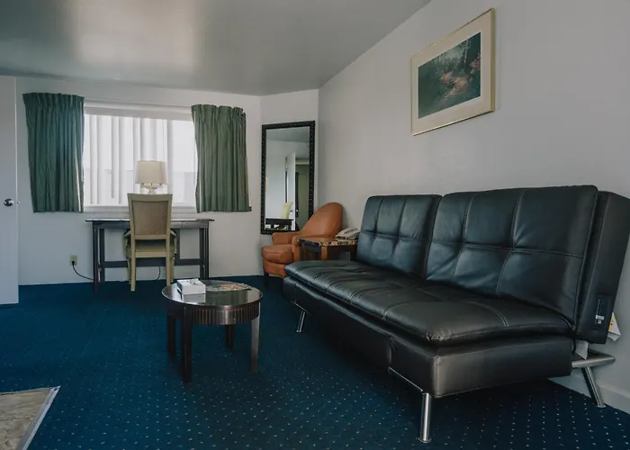 La Hacienda Motel