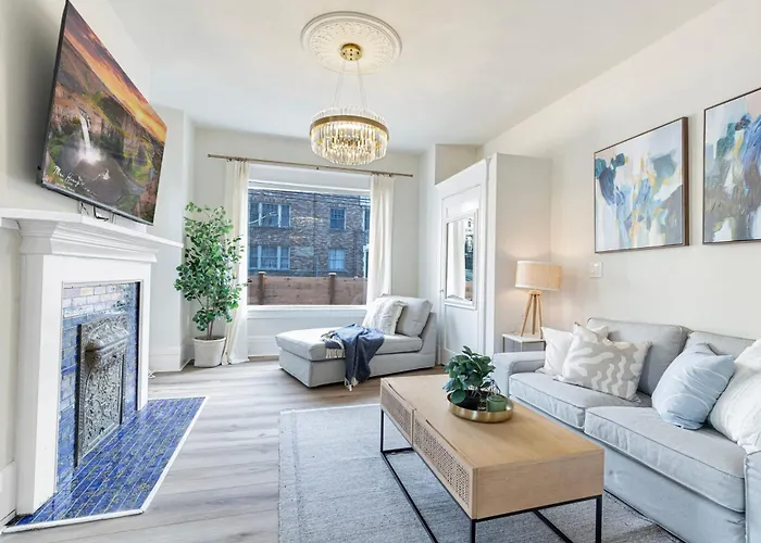 Vintage Meets Modern Spacious Capitol Hill Single Family Home With 97 Walk Score