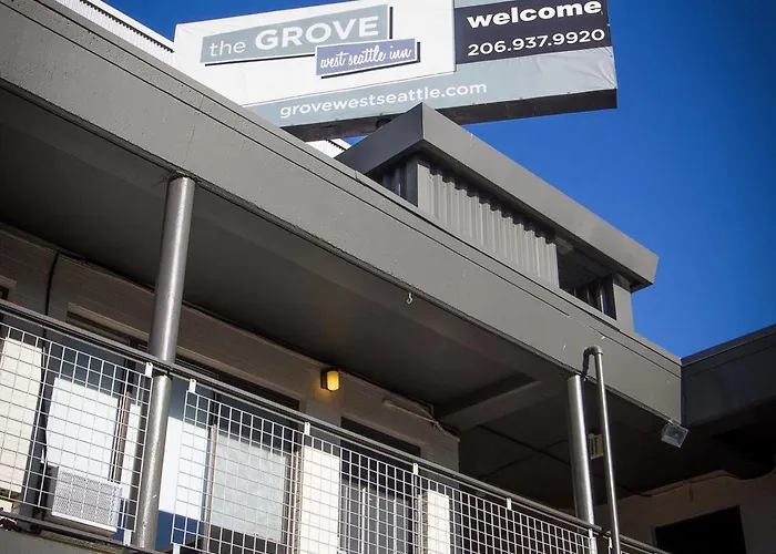 The Grove West Seattle Inn