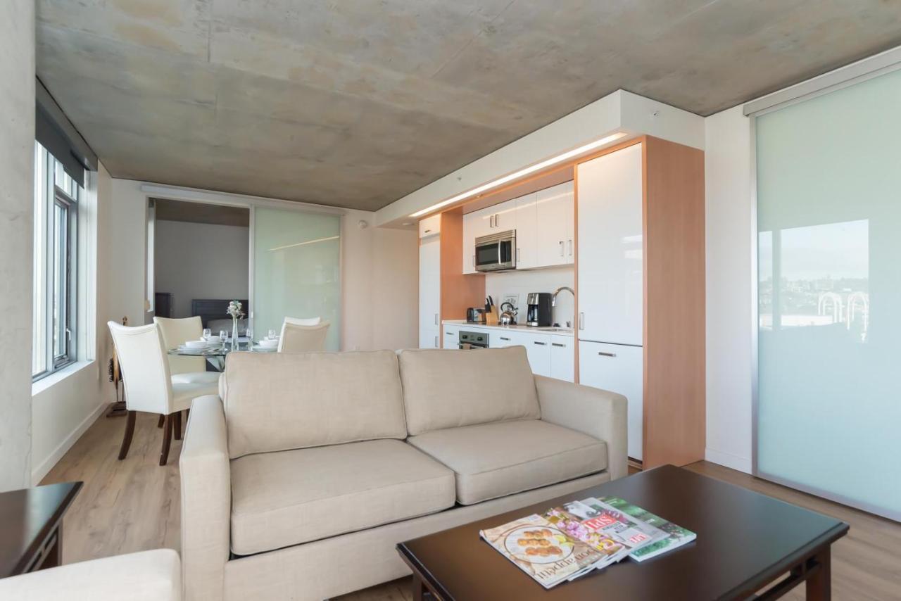 Sobe Third Ave Apartment *